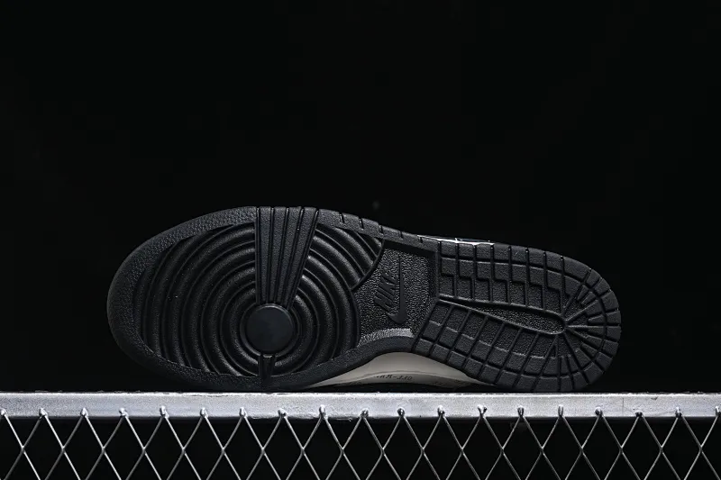 All categories Nk SB Dunk Series Nk SB Dunk Low High-end customized low-top sneakers Nk SB Dunk Low OF joint-Zhuba Danmaku Black Hook Anniversary high-end customized low-top casual sneakers YX5066-211